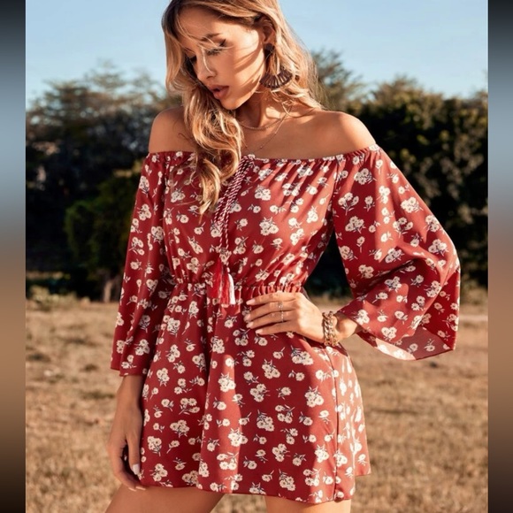Boho Red Floral Romper - Picture 2 of 5